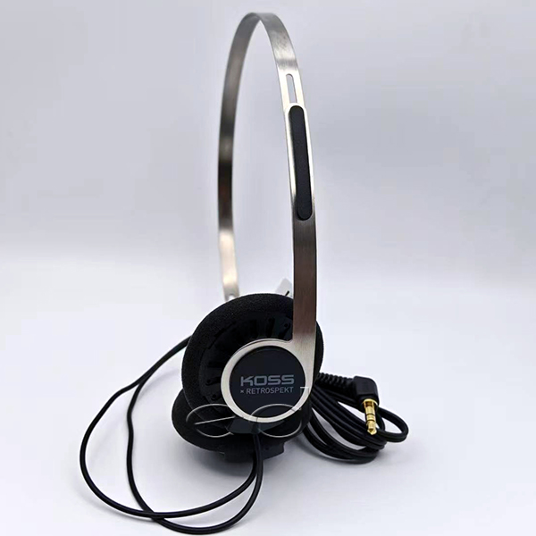 Koss x Retrospekt P/21 Retro On-Ear Headphones Koss x Retrospekt P/21 Retro On-Ear Headphones